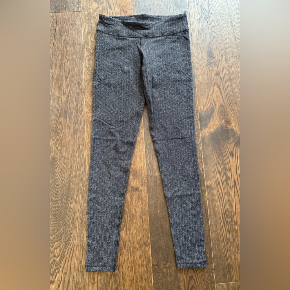 Girls Gray Herringbone Leggings Ivivva